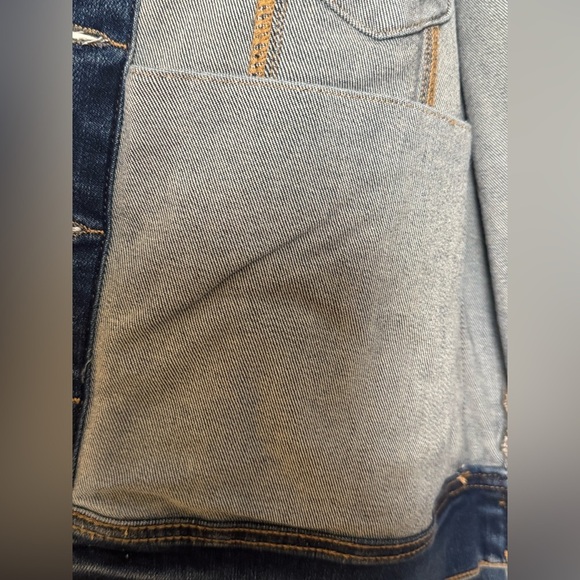 Judy Blue Distressed Indigo Jean Jacket - Picture 4 of 14